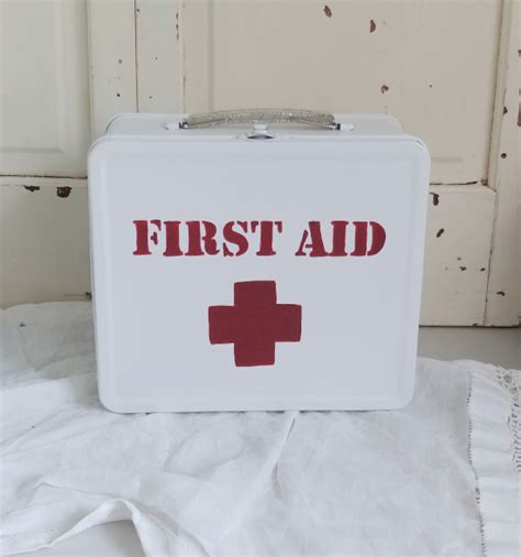 metal lunch box first aid kit design|DIY Lunchbox First Aid Kit .